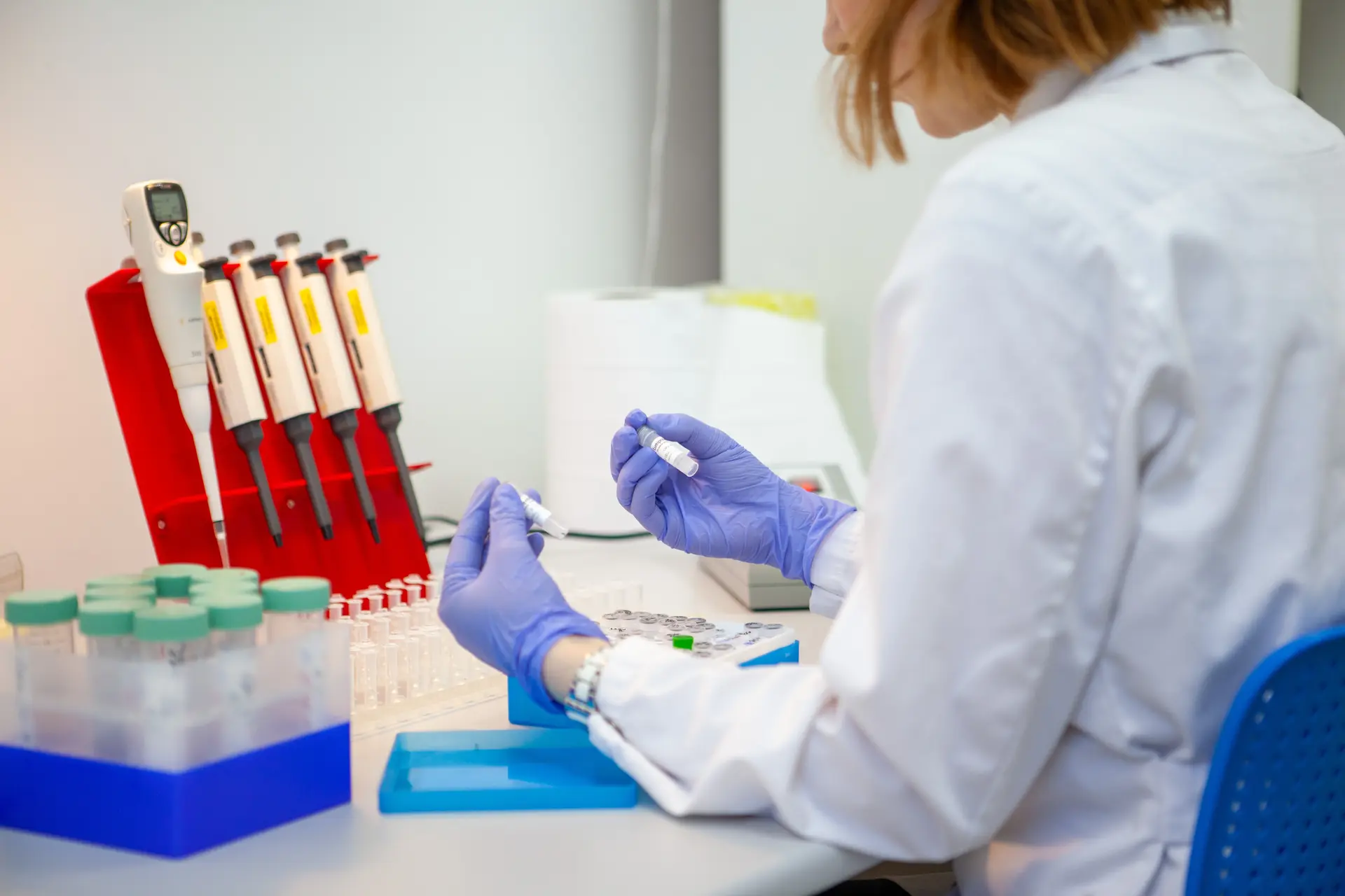 ПЦР тестирование в лаборатории